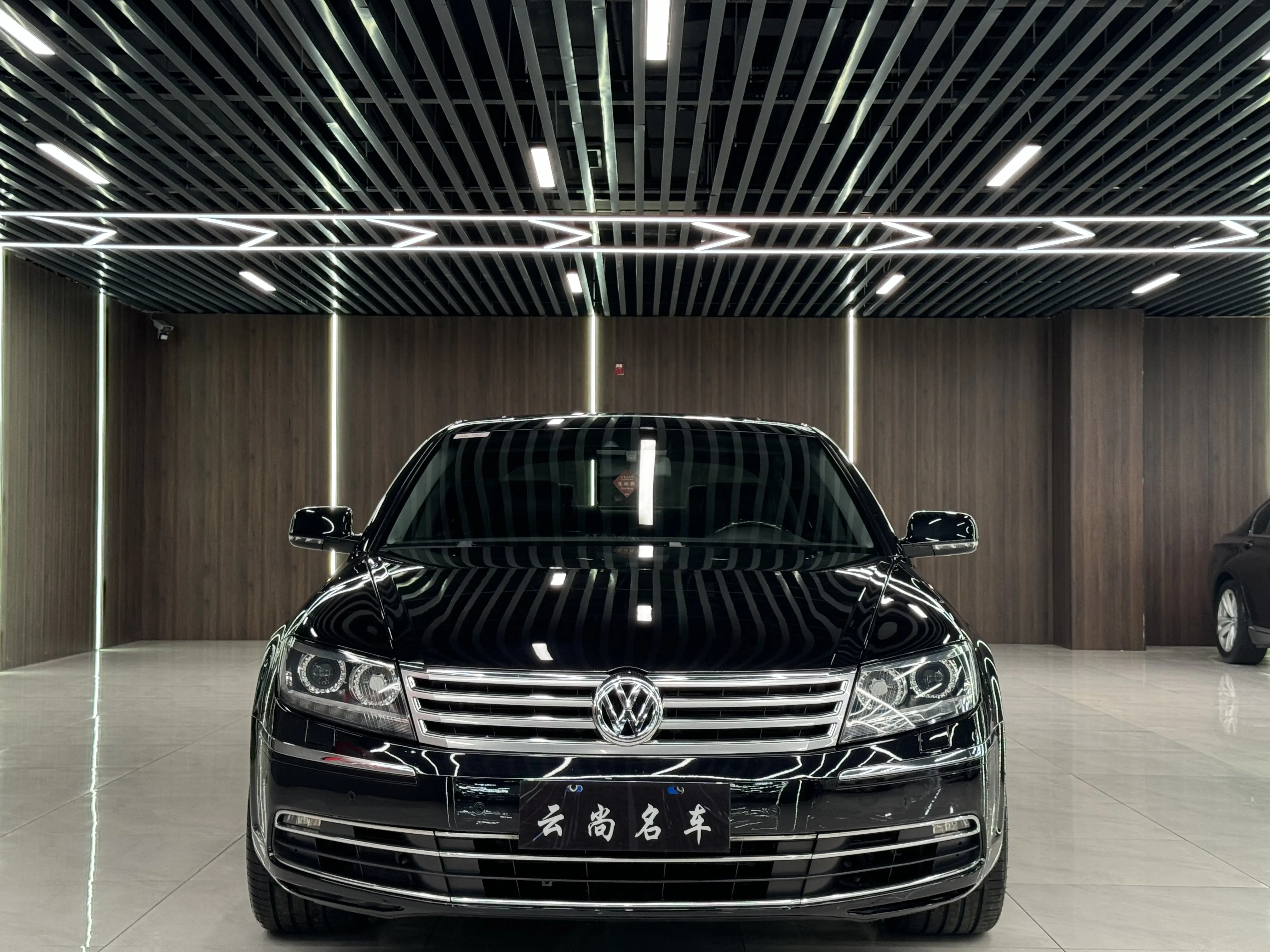 Volkswagen Phaeton  из Китая