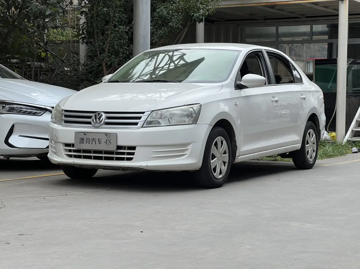 Volkswagen Santana  из Китая