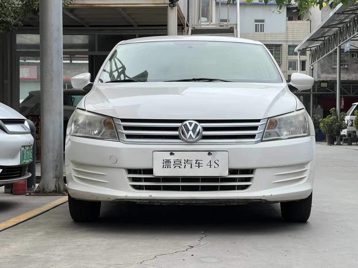 Volkswagen Santana  из Китая