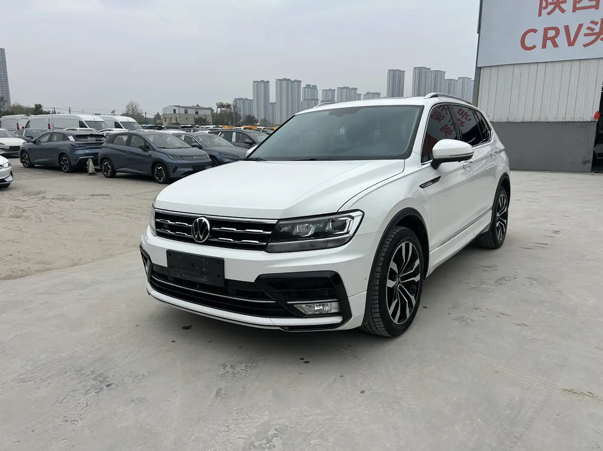 Volkswagen Tiguan L  из Китая