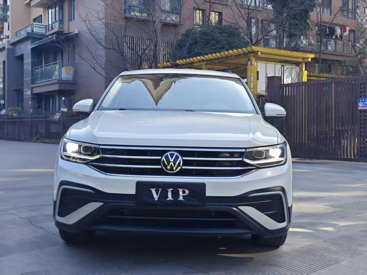 Volkswagen Tiguan L  из Китая