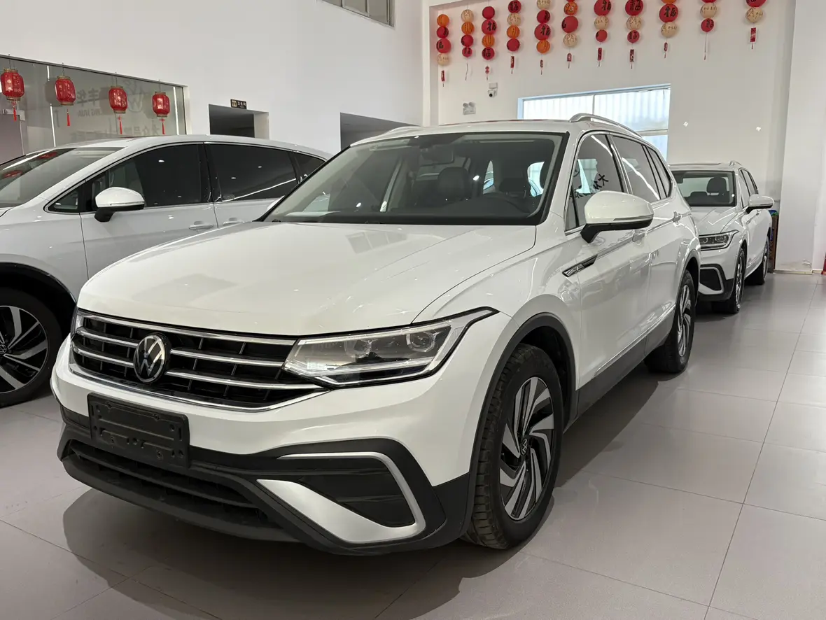 Volkswagen Tiguan L  из Китая