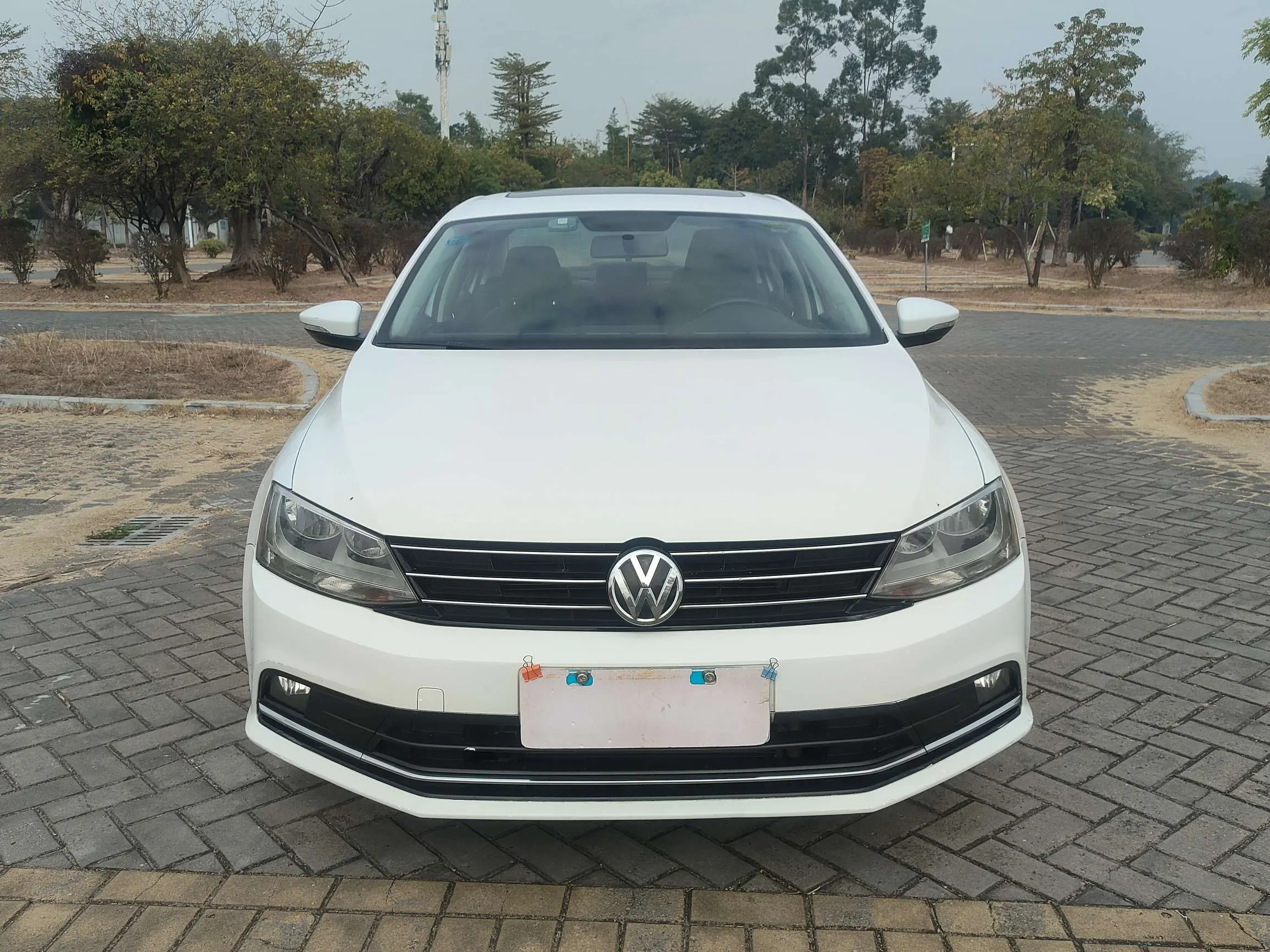 Volkswagen Sagitar  из Китая