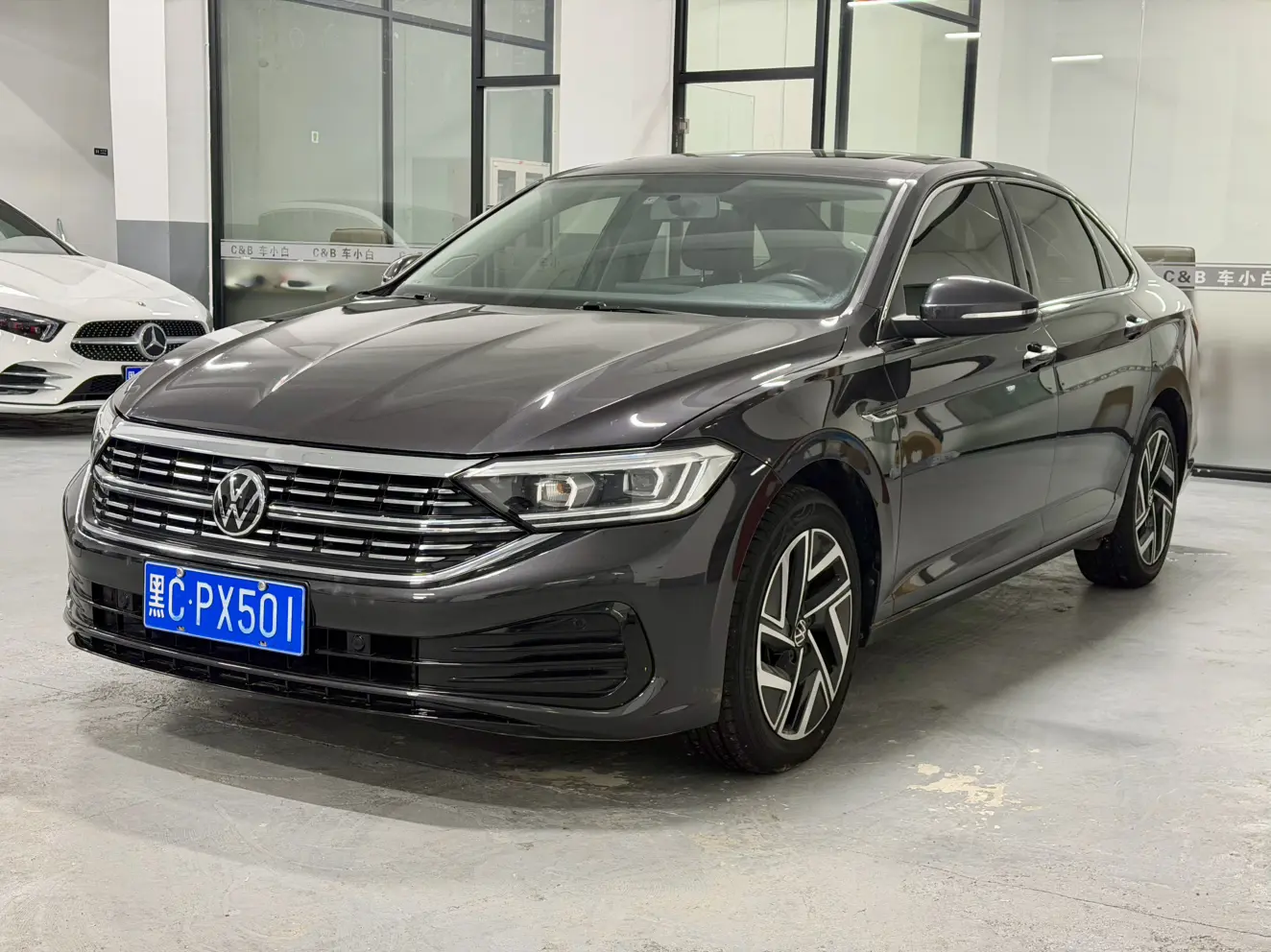 Volkswagen Sagitar  из Китая