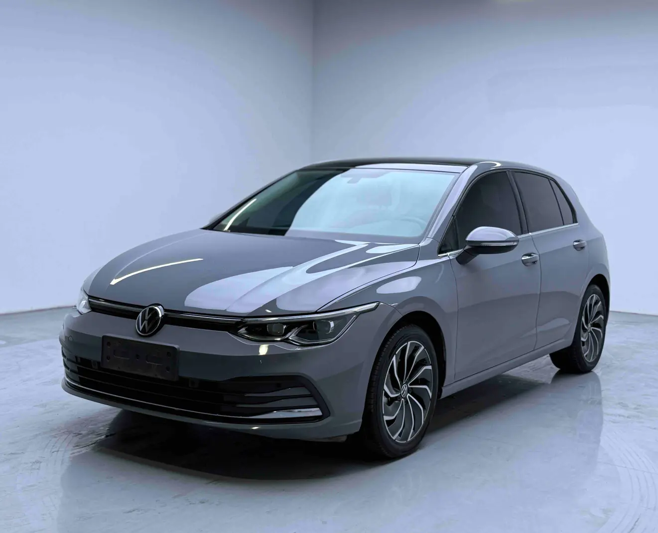Volkswagen Golf  из Китая