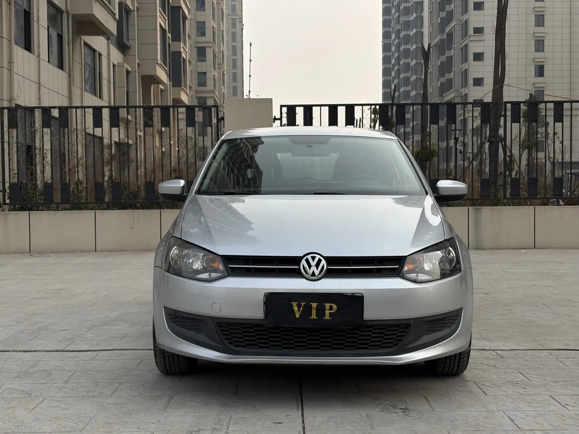 Volkswagen Polo  из Китая