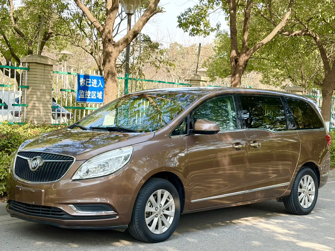 Buick GL8  из Китая