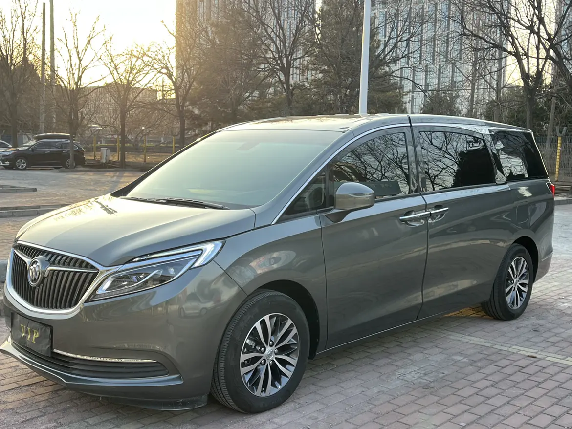 Buick GL8  из Китая