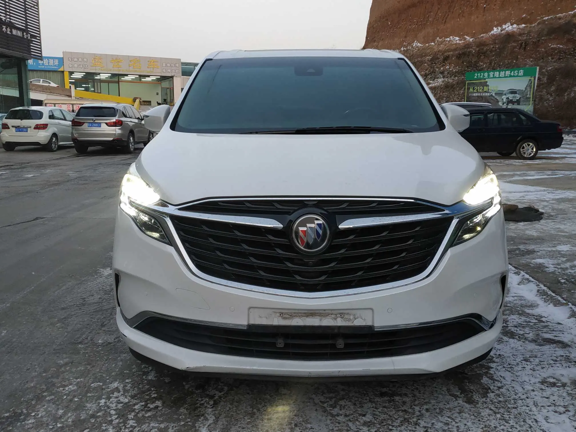 Buick GL8  из Китая