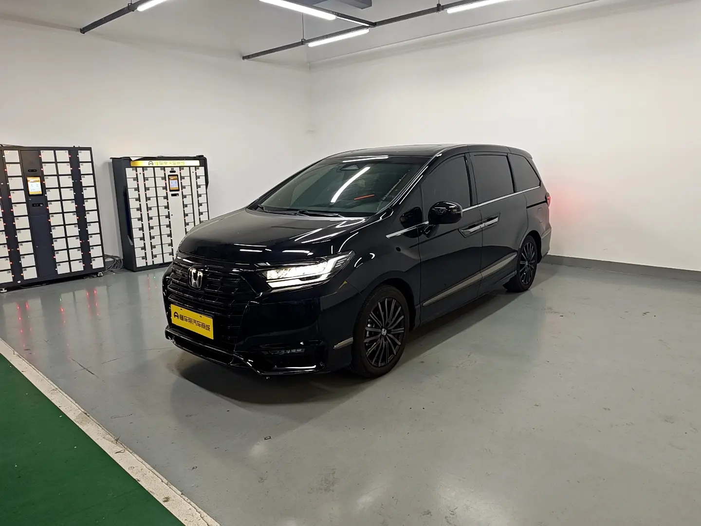 Honda Elysion (Alison)  из Китая