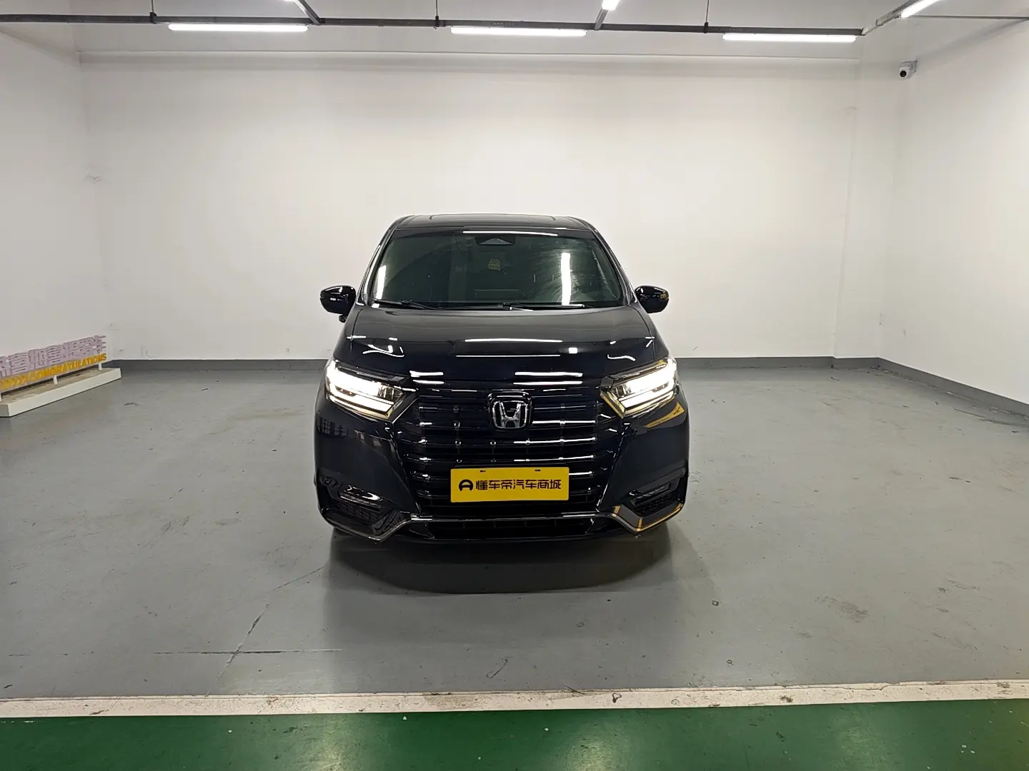 Honda Elysion (Alison)  из Китая