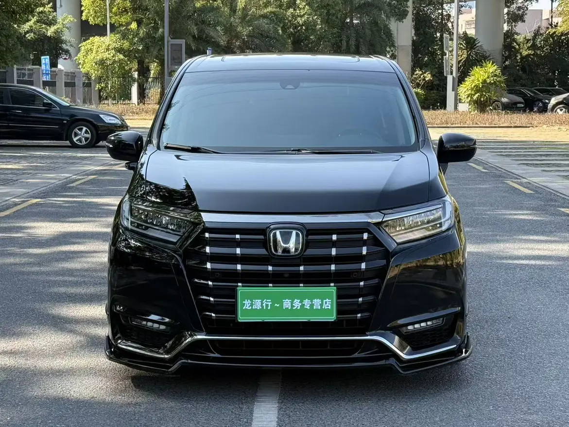 Honda Elysion (Alison)  из Китая