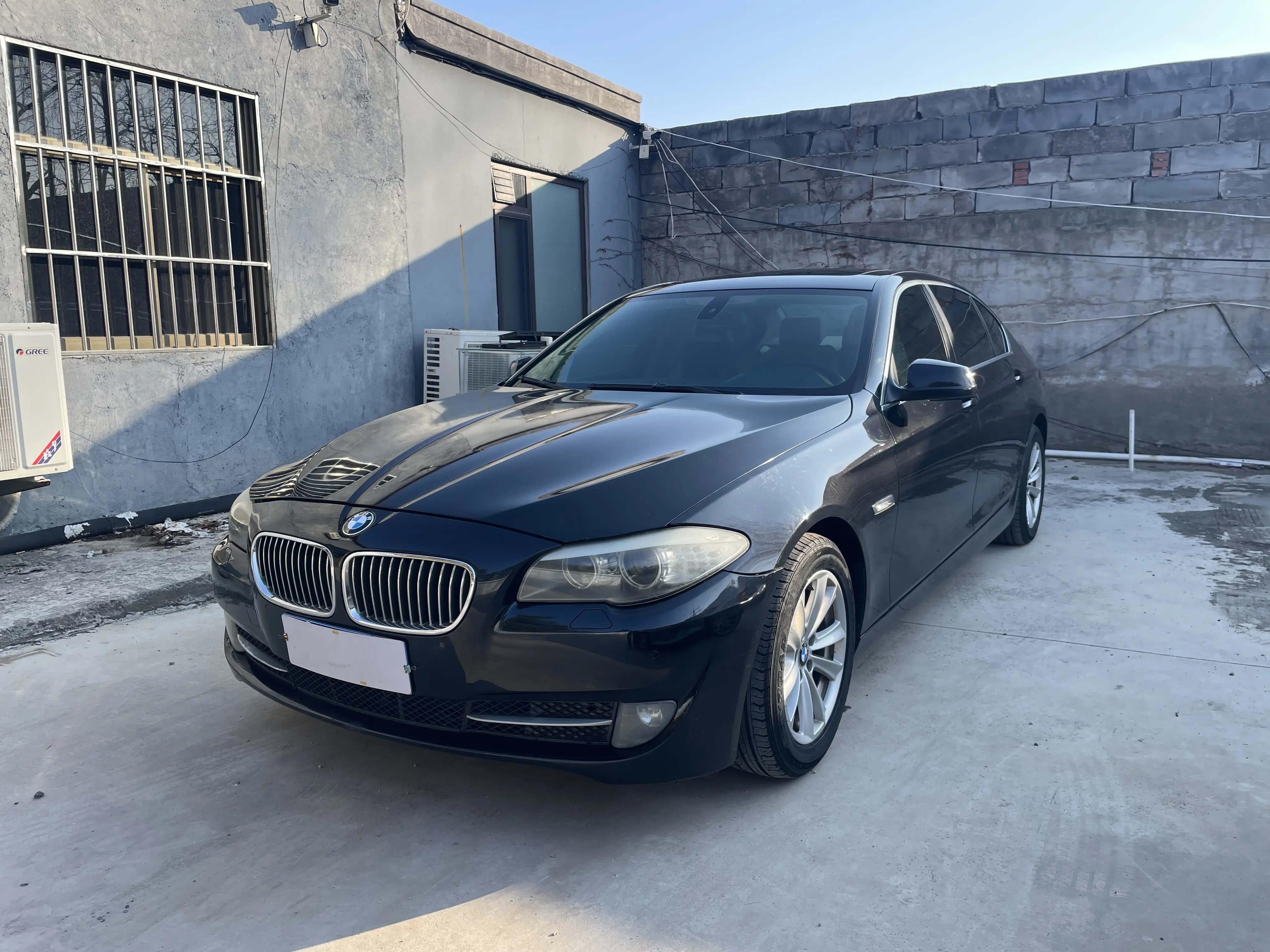 BMW 5 Series  из Китая