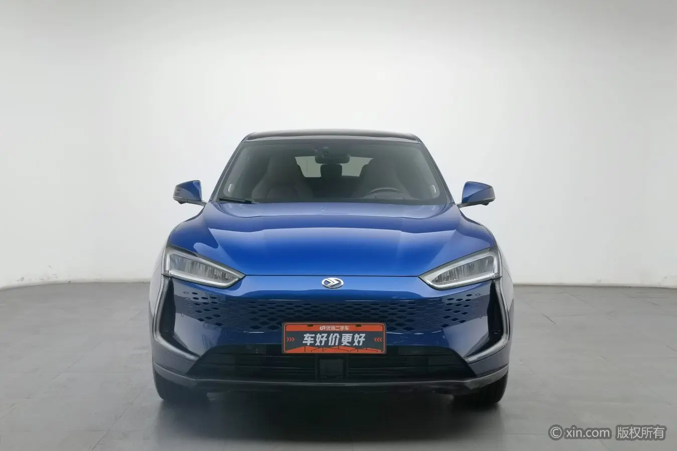 SERES Cyrus SF5  из Китая