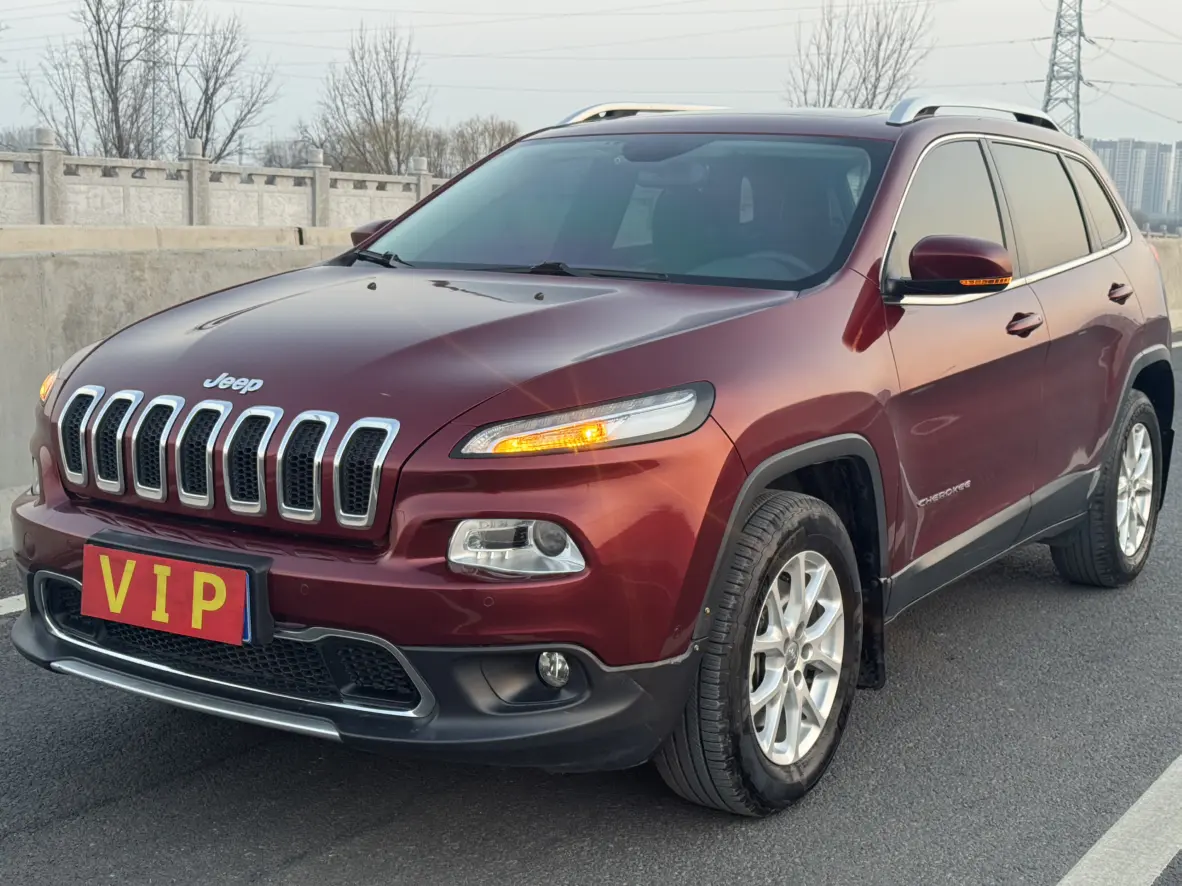 Jeep Cherokee  из Китая