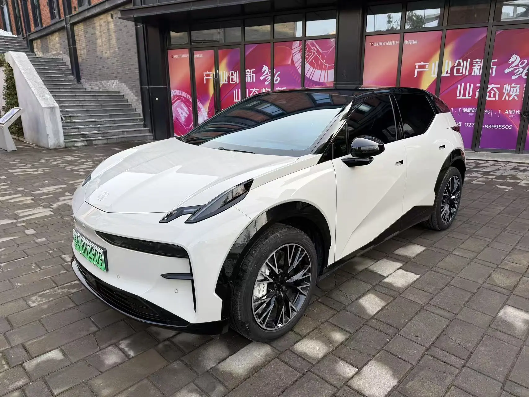 ZEEKR X  из Китая