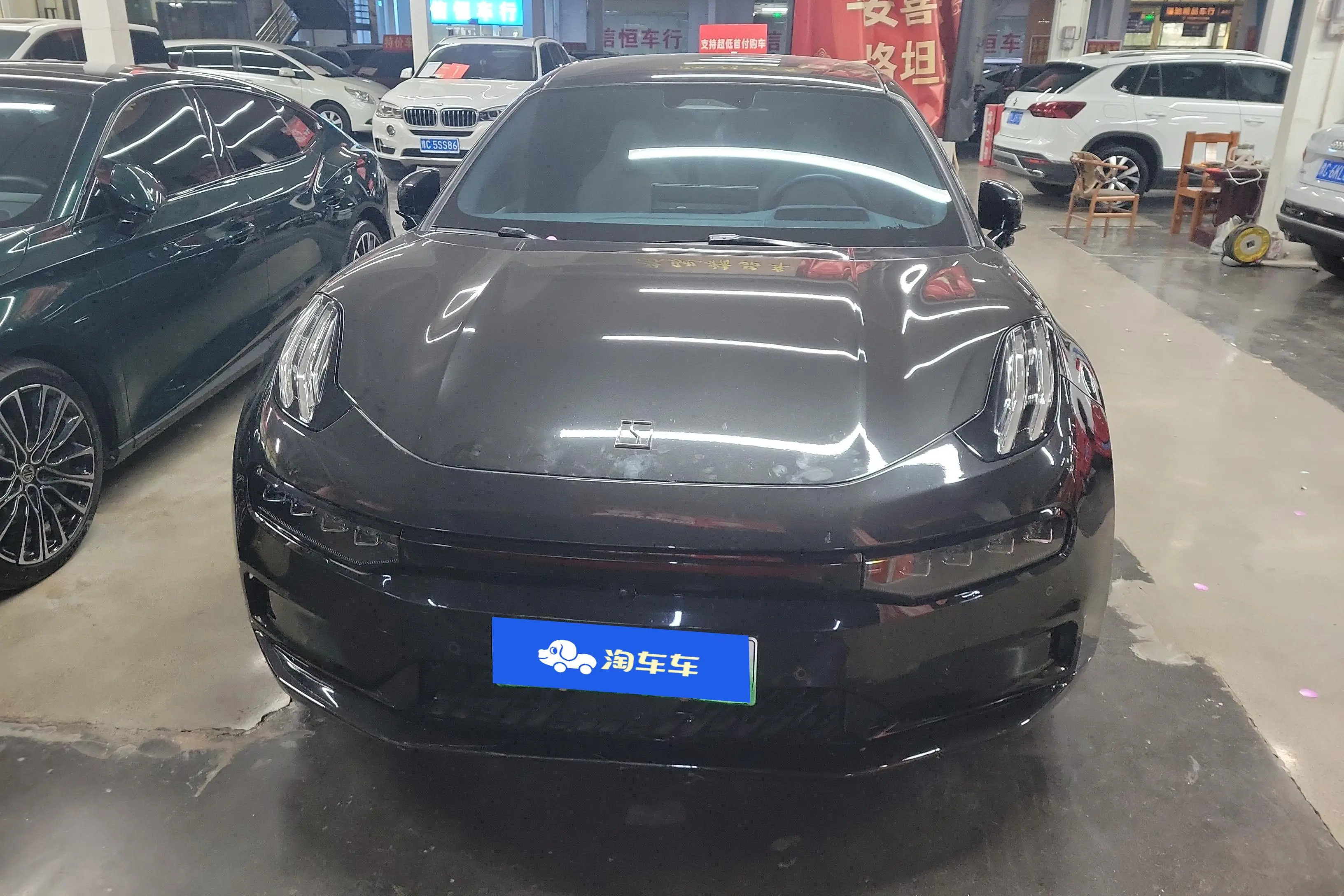 ZEEKR 001  из Китая