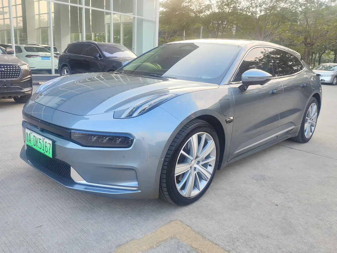 ZEEKR 001  из Китая