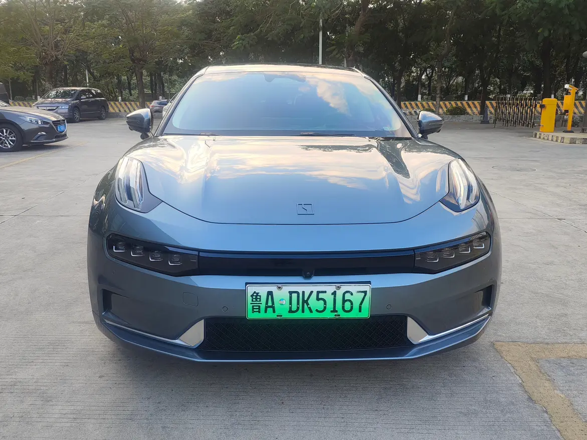 ZEEKR 001  из Китая