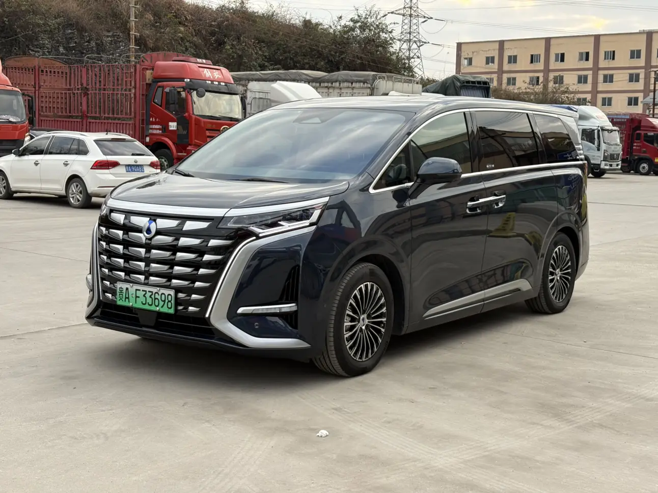 Denza D9 DM  из Китая