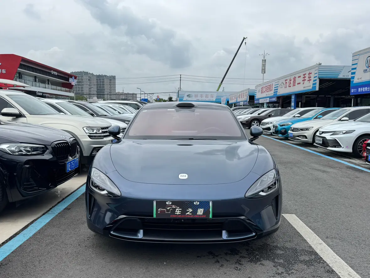 Xiaomi car Xiaomi SU7  из Китая