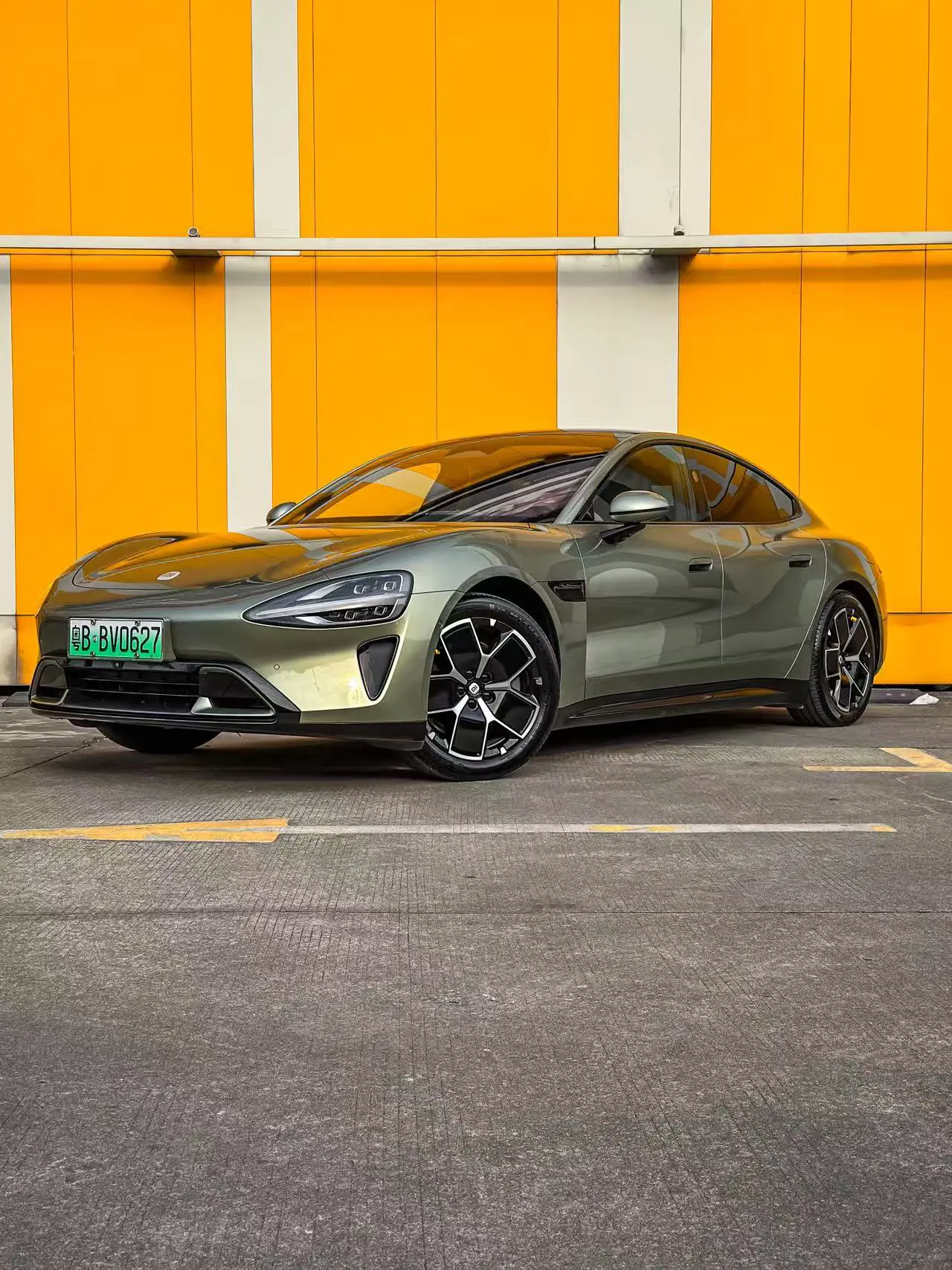 Xiaomi car Xiaomi SU7  из Китая