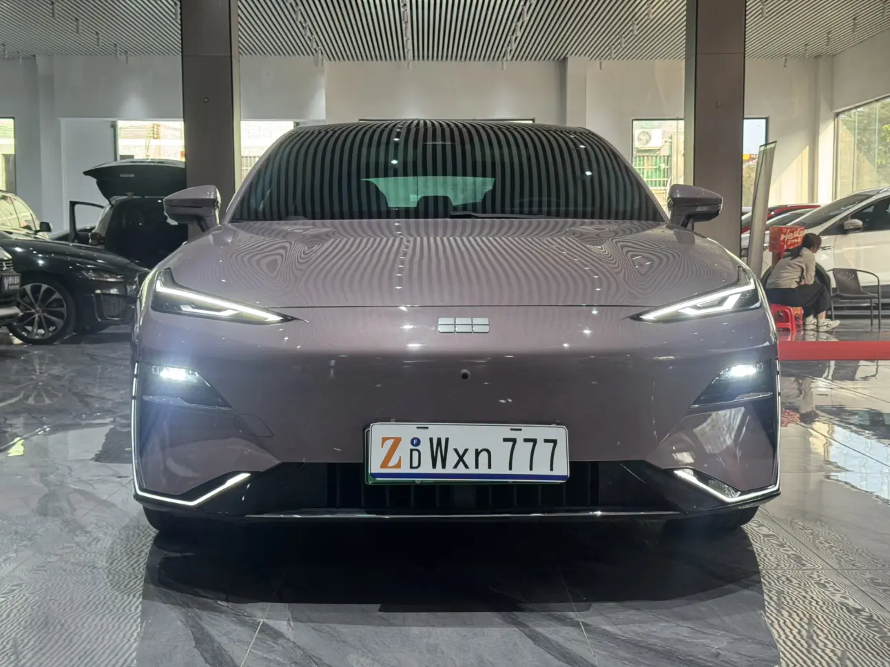 Geely Galaxy E8  из Китая