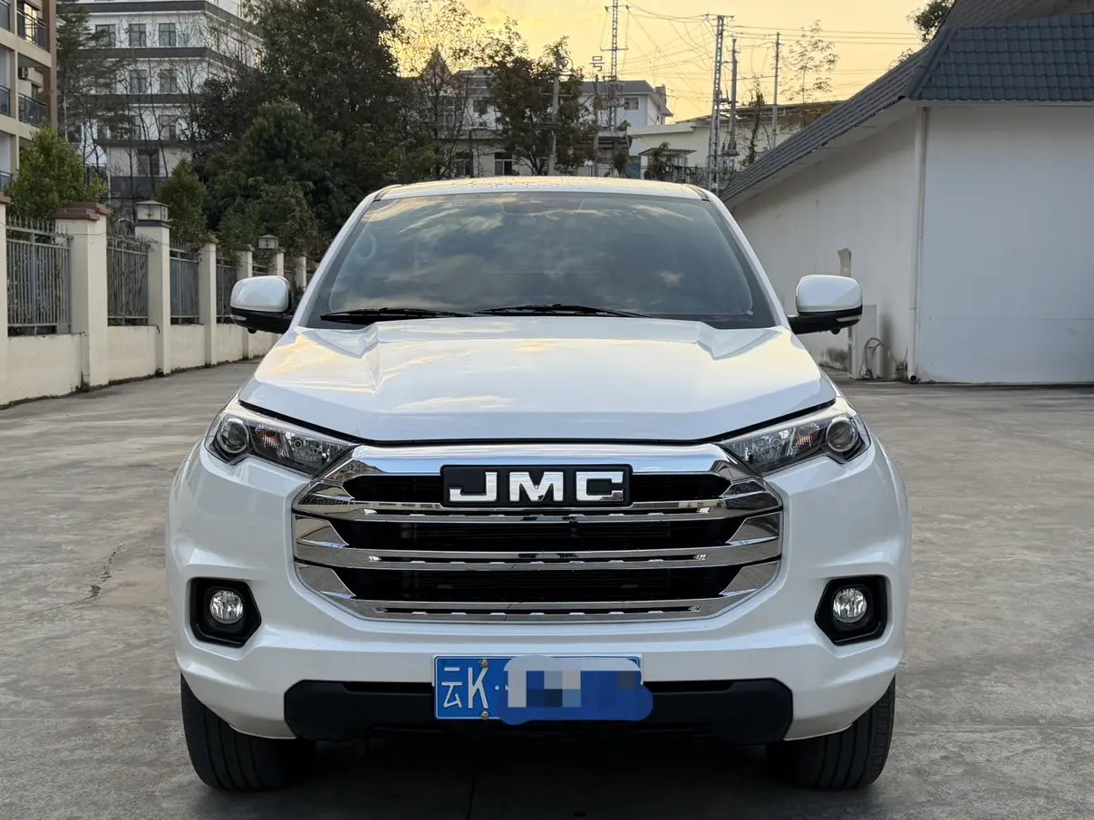 Jiangling Domain Tiger 7  из Китая