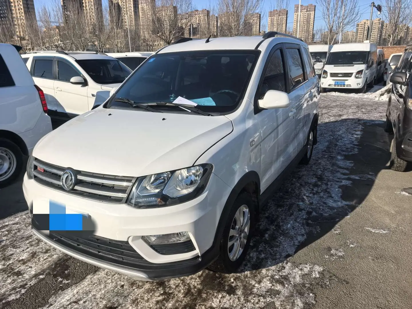 Dongfeng Fengon 370  из Китая