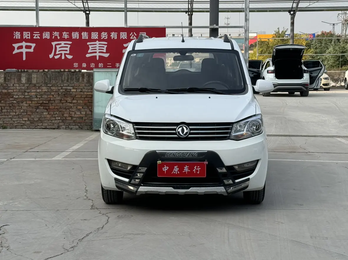 Dongfeng Fengon 330  из Китая