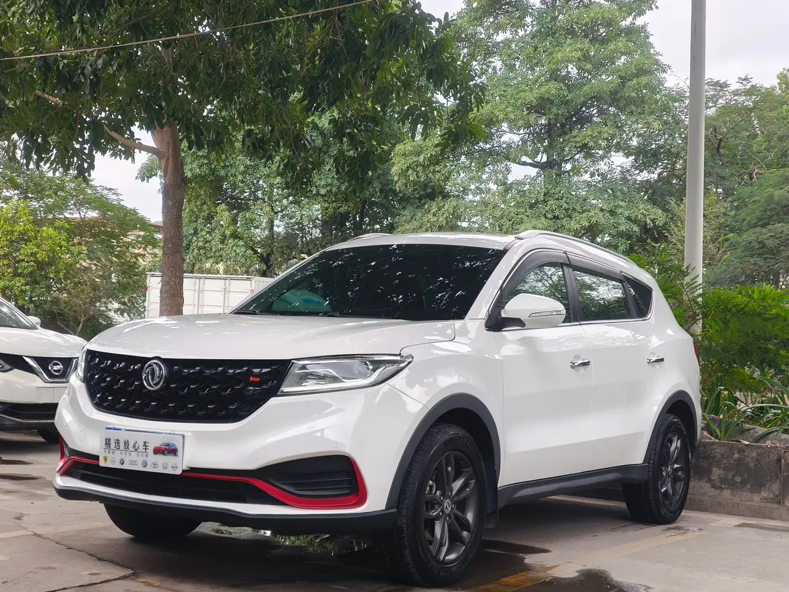 Dongfeng Fengon 580  из Китая