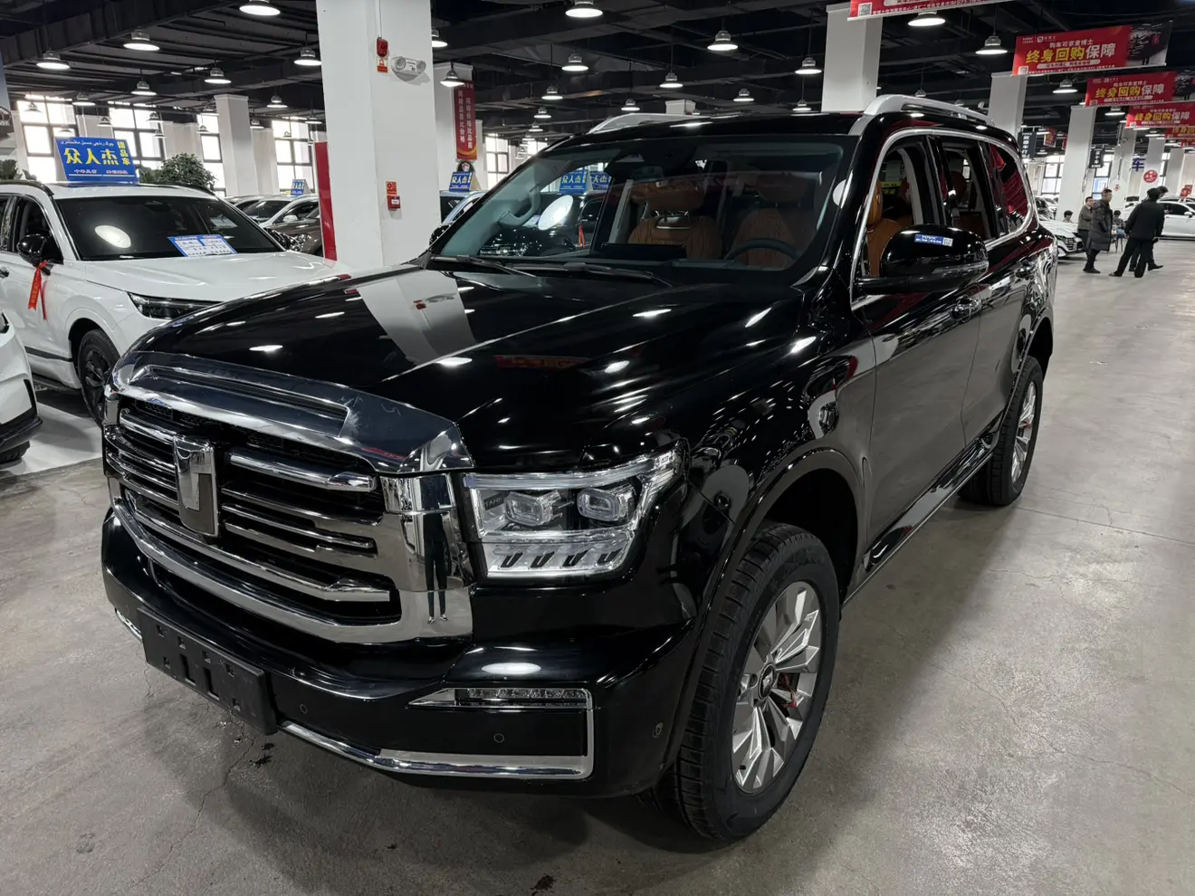 Tank 500 Hi4-T  из Китая