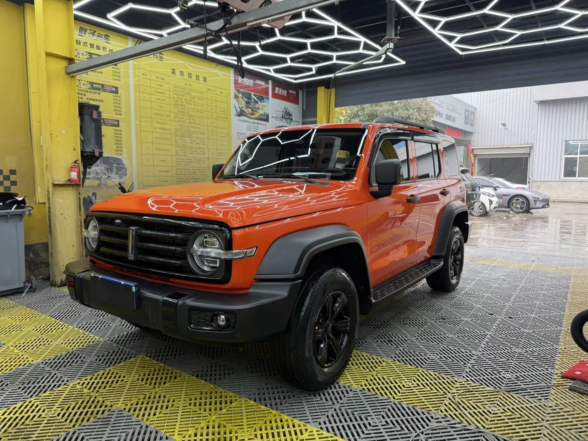 Tank 300  из Китая