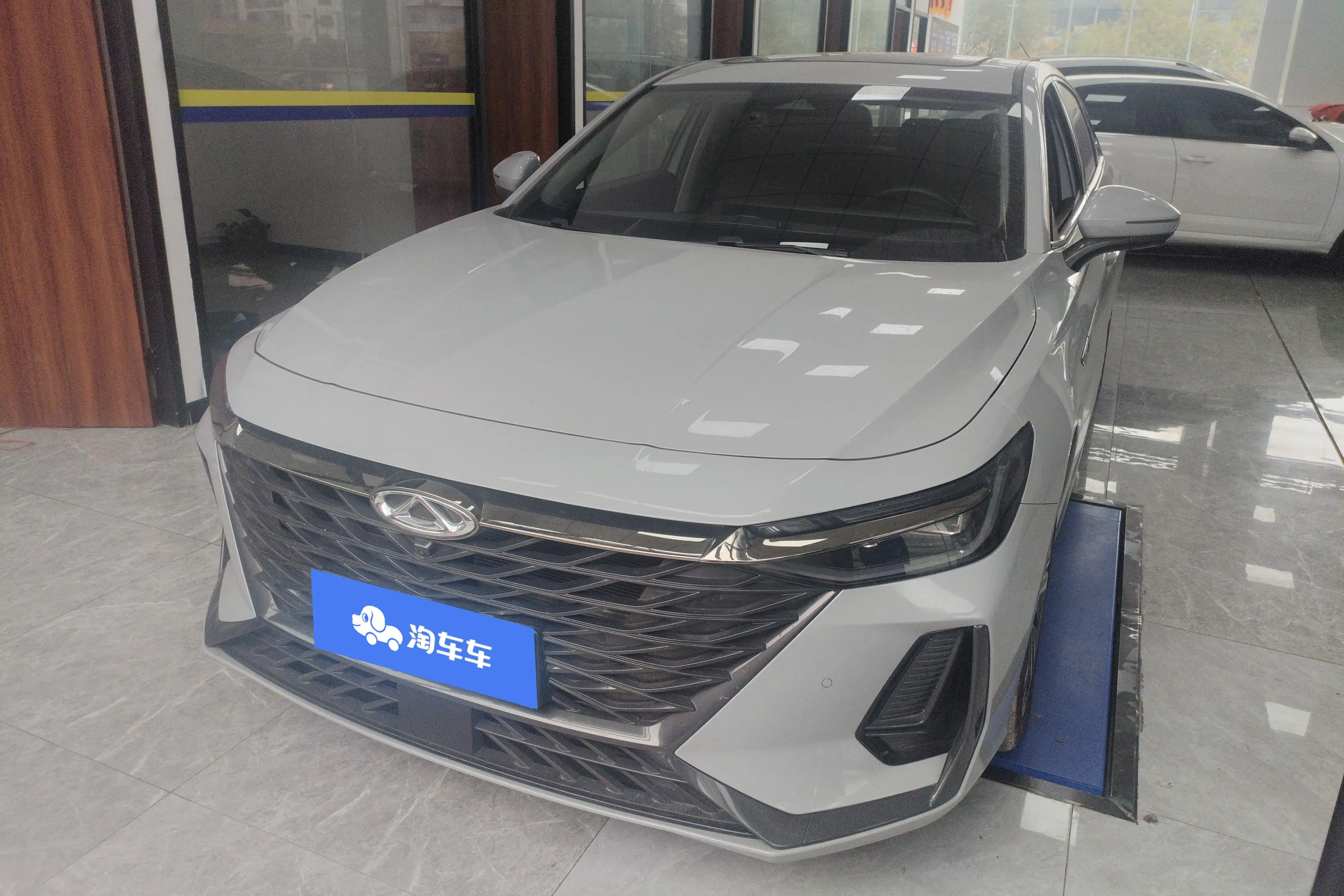 Chery Arrizo 8  из Китая