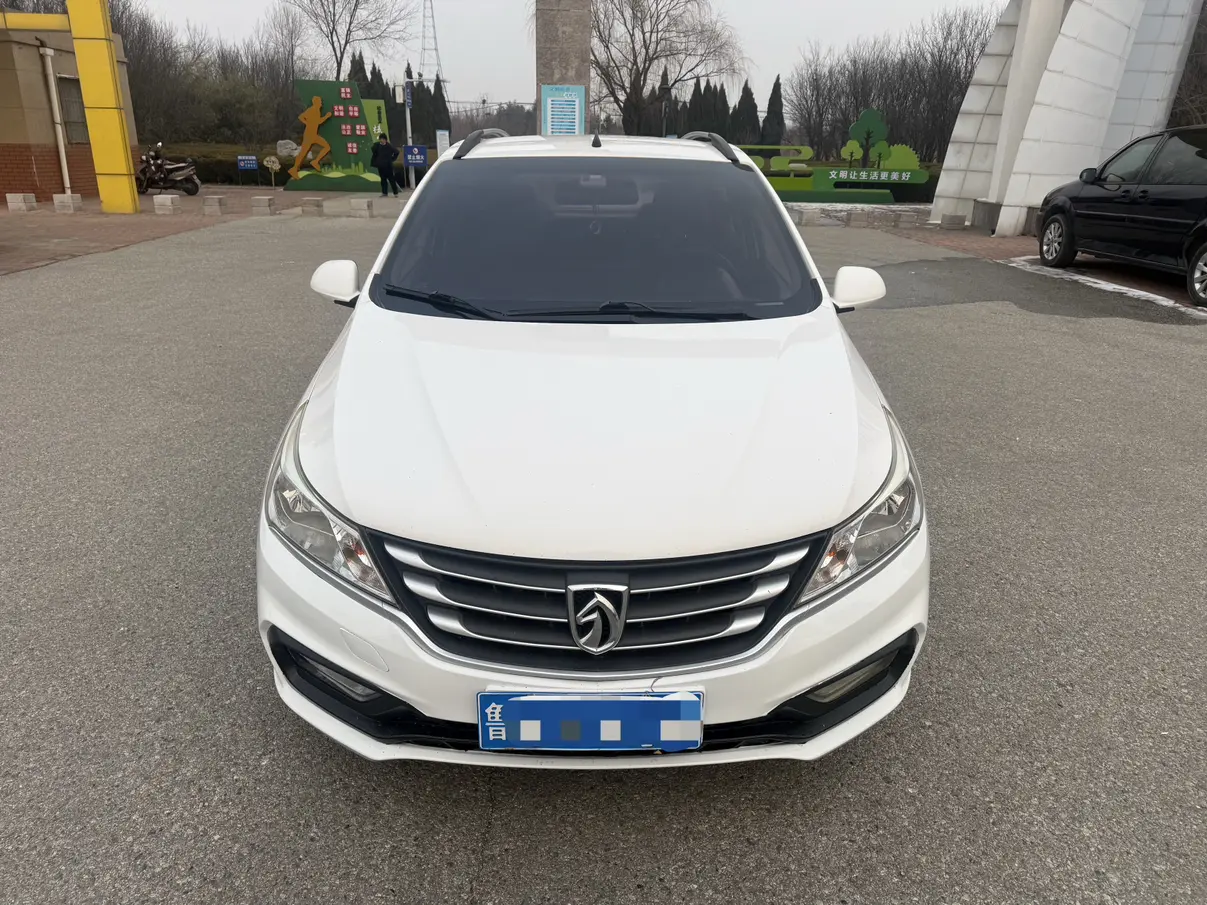 Baojun 310  из Китая