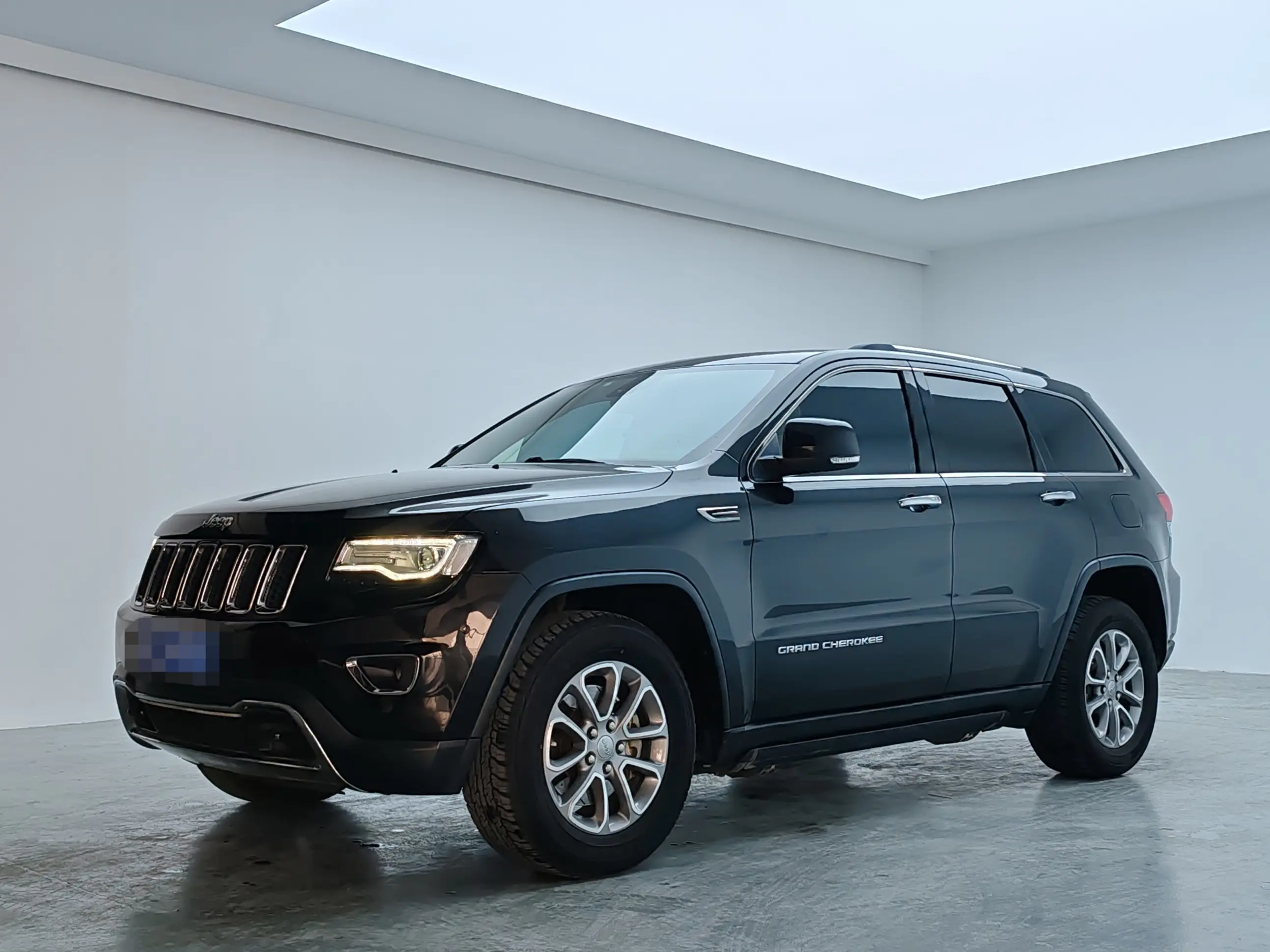 Jeep Grand Cherokee  из Китая