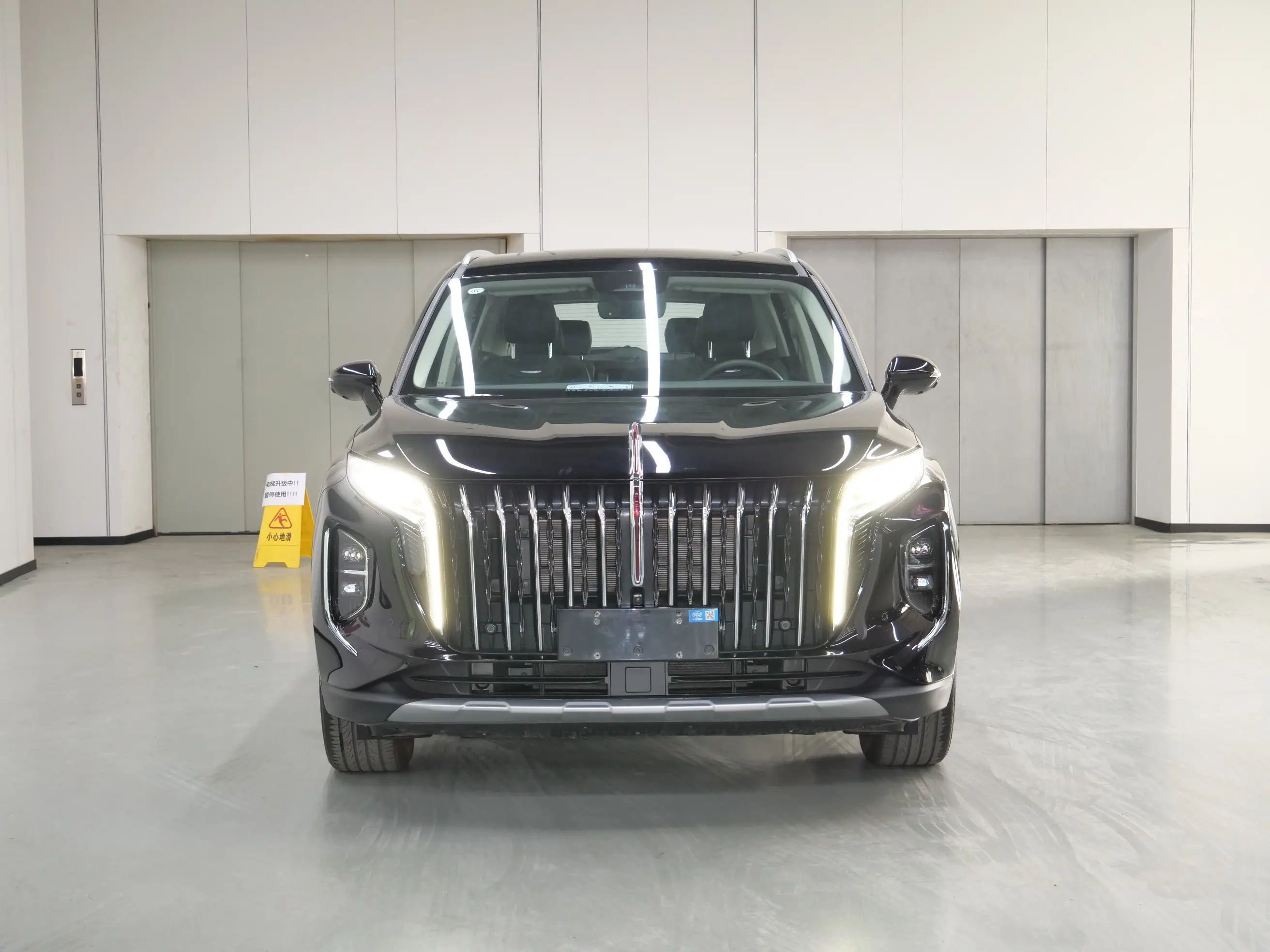 Hongqi HS7 PHEV  из Китая