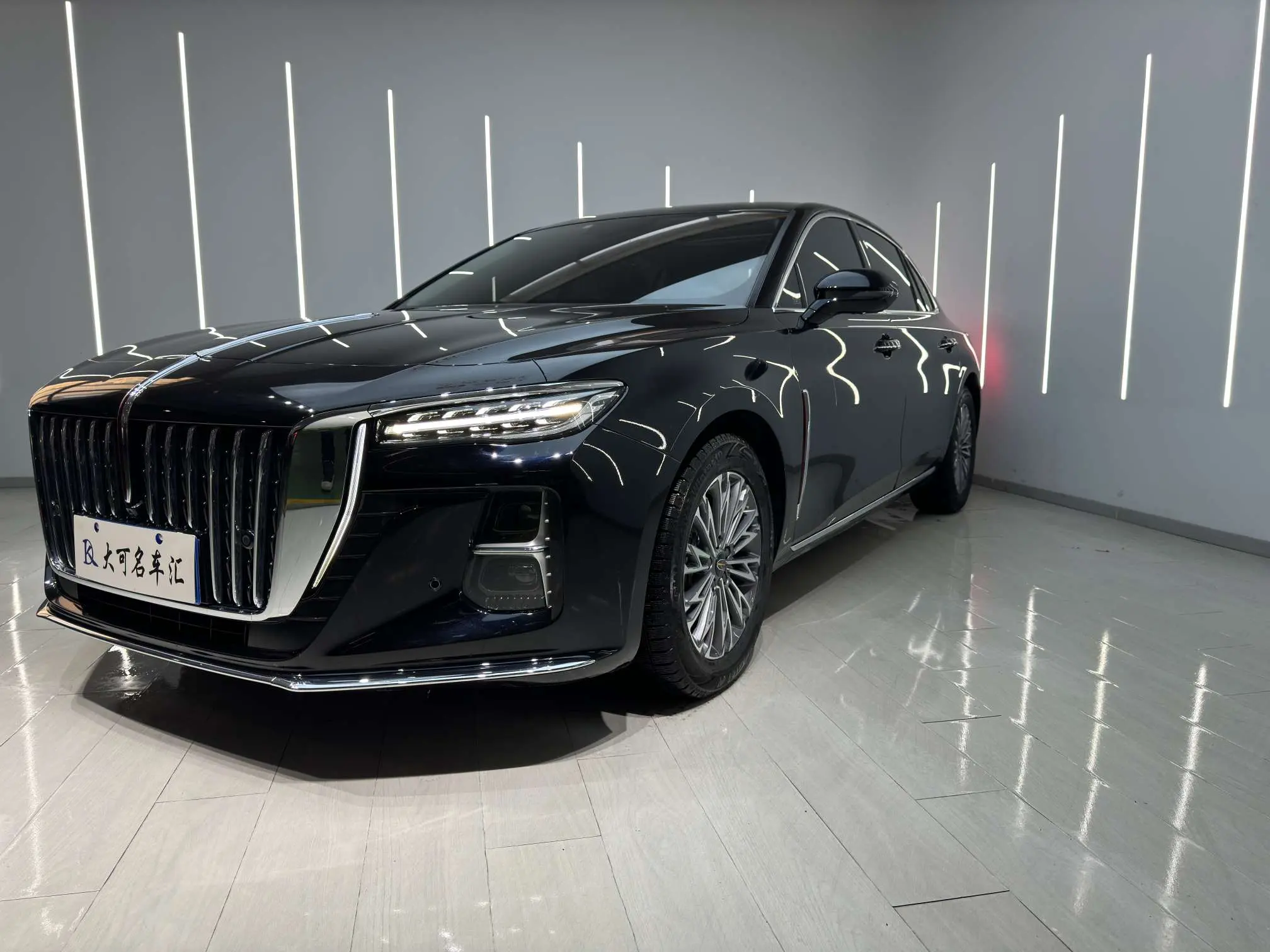 Hongqi H5  из Китая