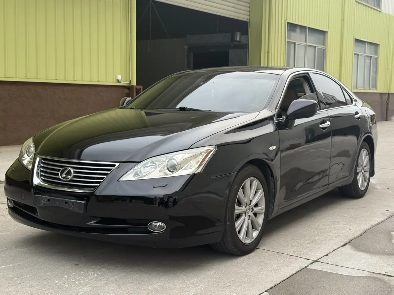 Lexus ES  из Китая