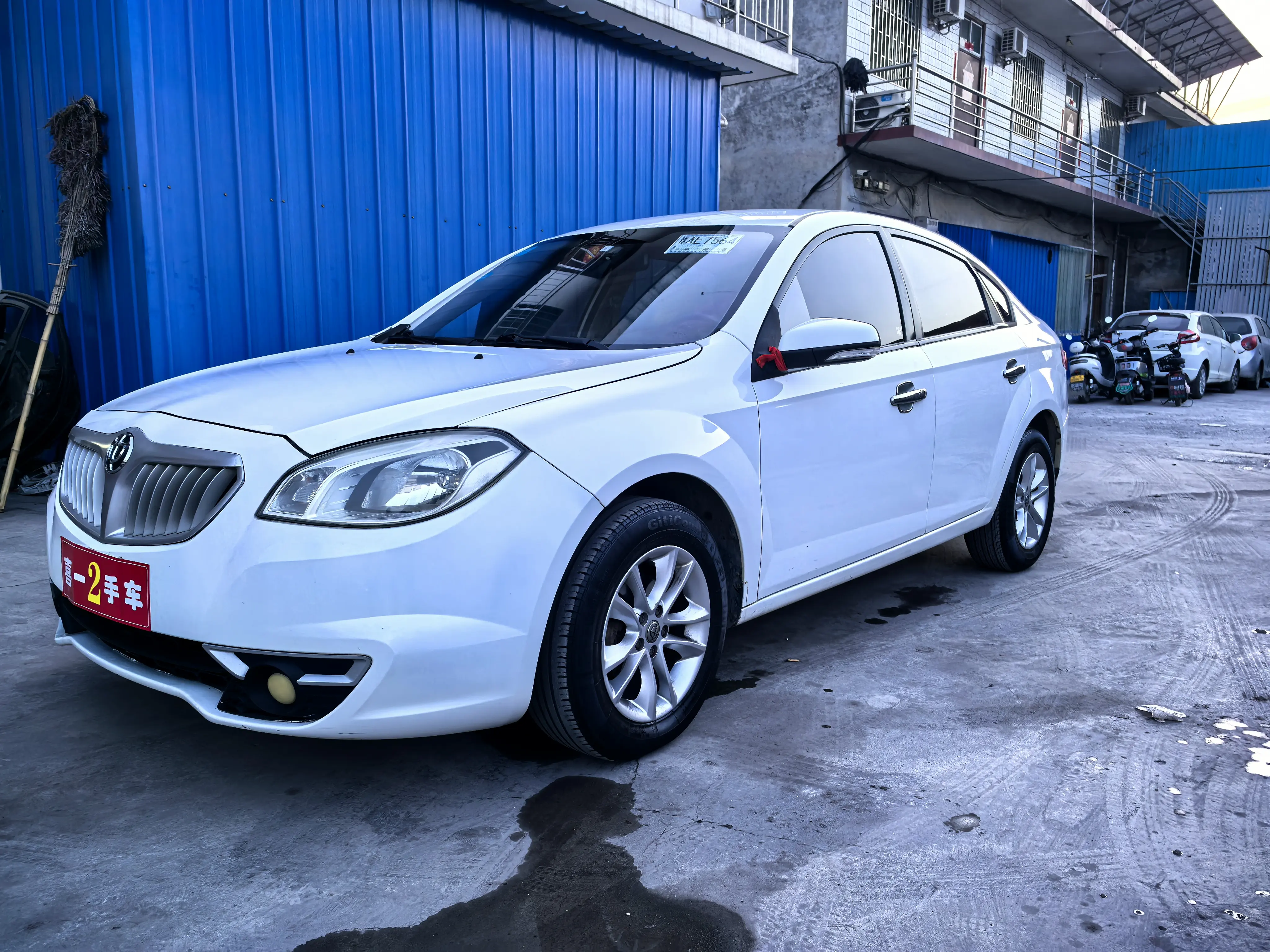 Brilliance Zhonghua H330  из Китая