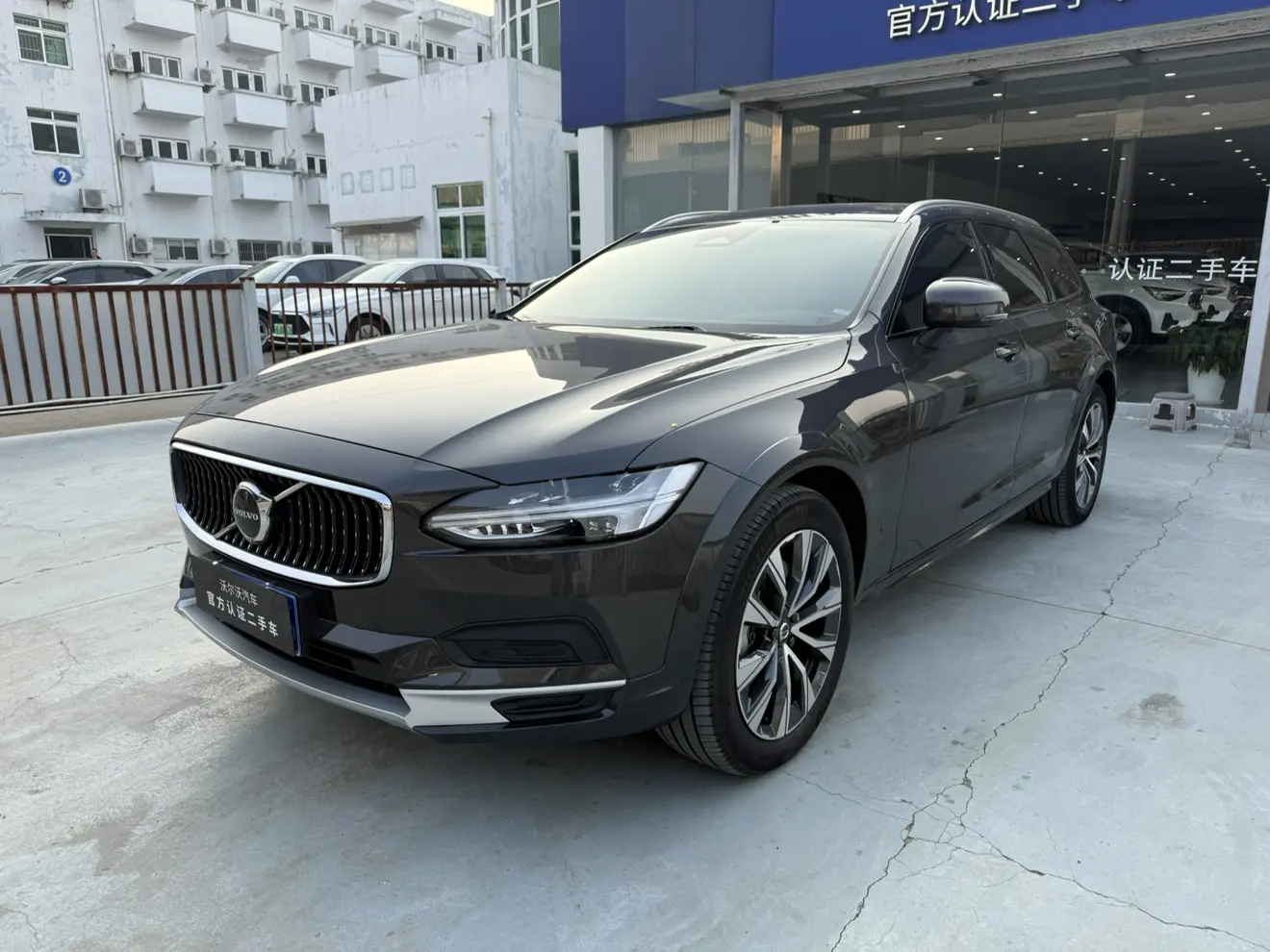 Volvo V90  из Китая