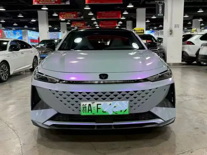 Changan UNI-V  из Китая