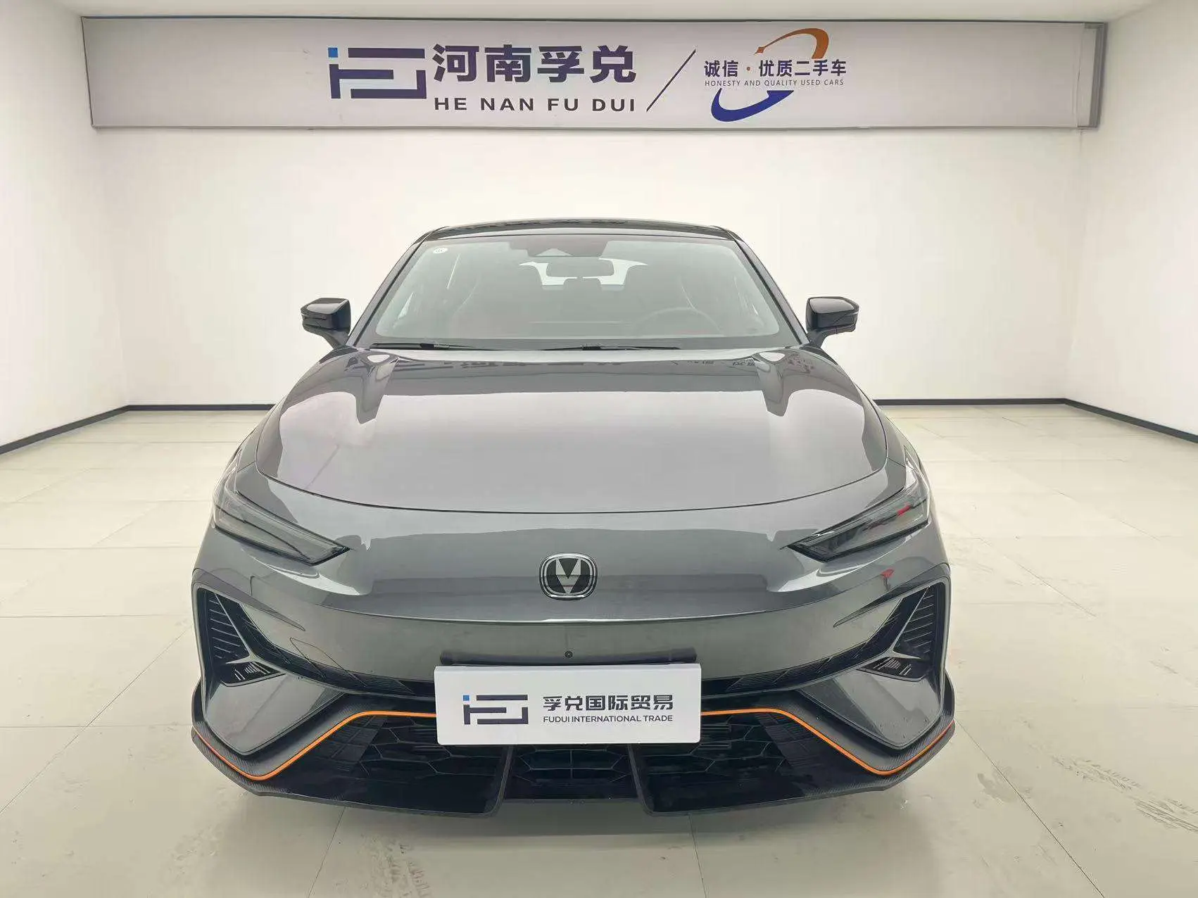 Changan UNI-V  из Китая