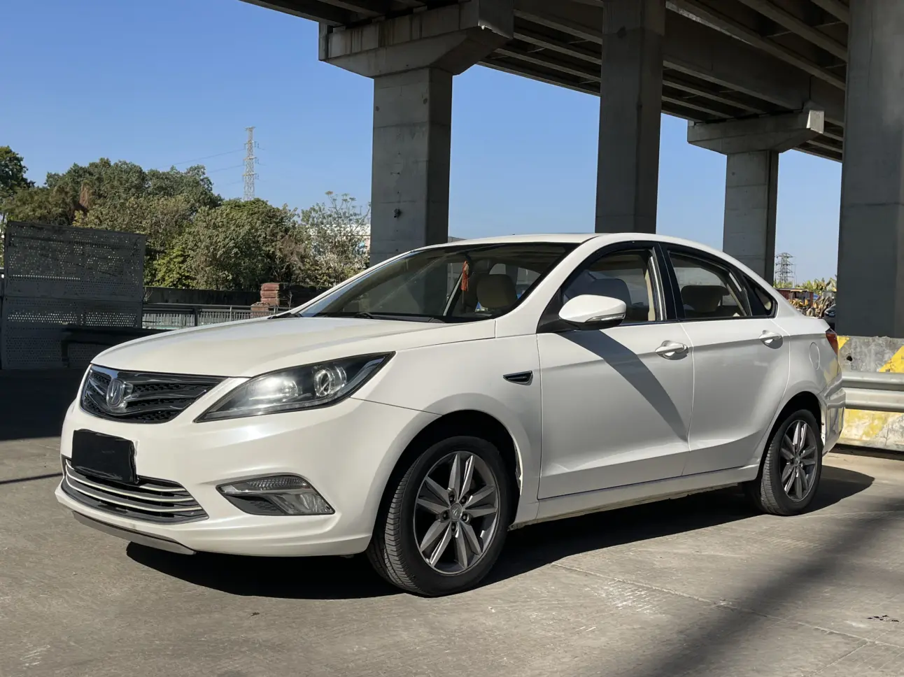 Changan Escape  из Китая