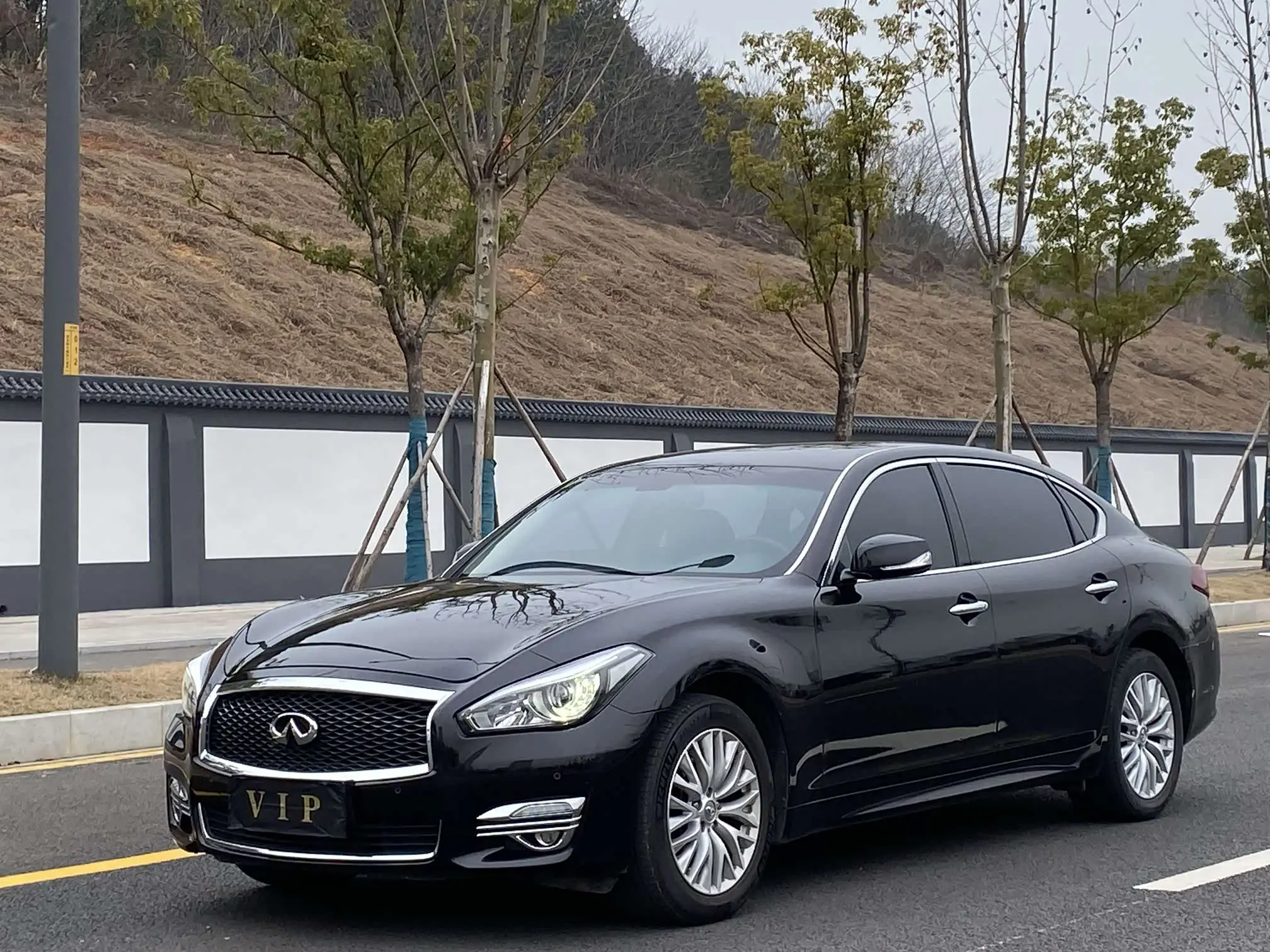 Infiniti Q70  из Китая