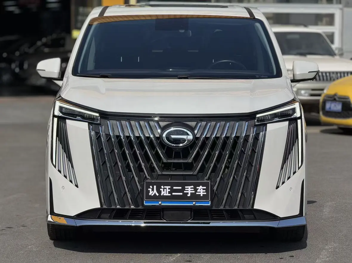 GAC Trumpchi M8  из Китая