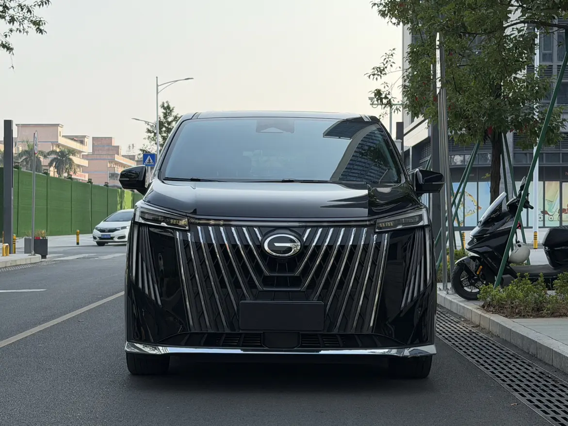 GAC Trumpchi M8  из Китая