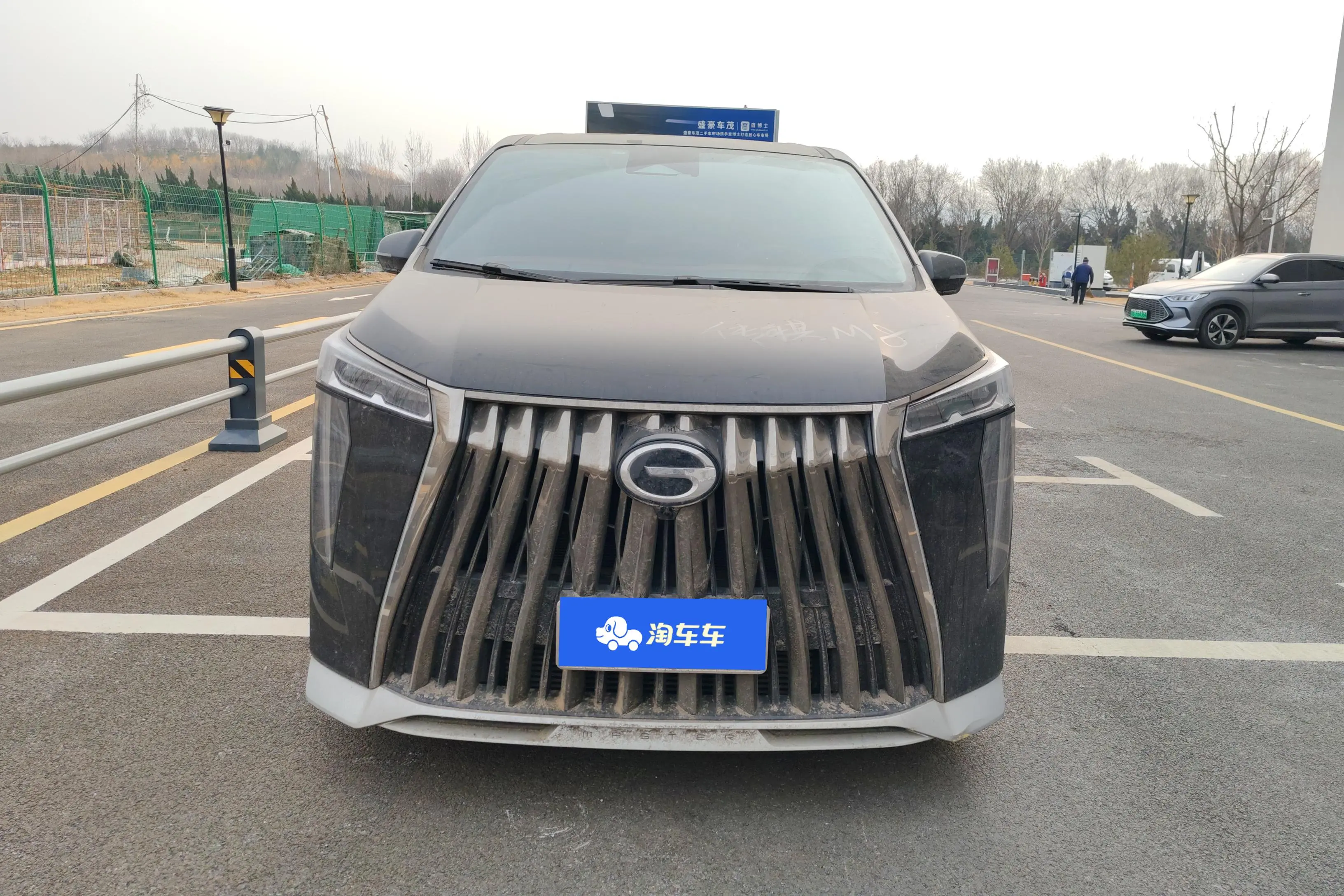 GAC Trumpchi M8  из Китая