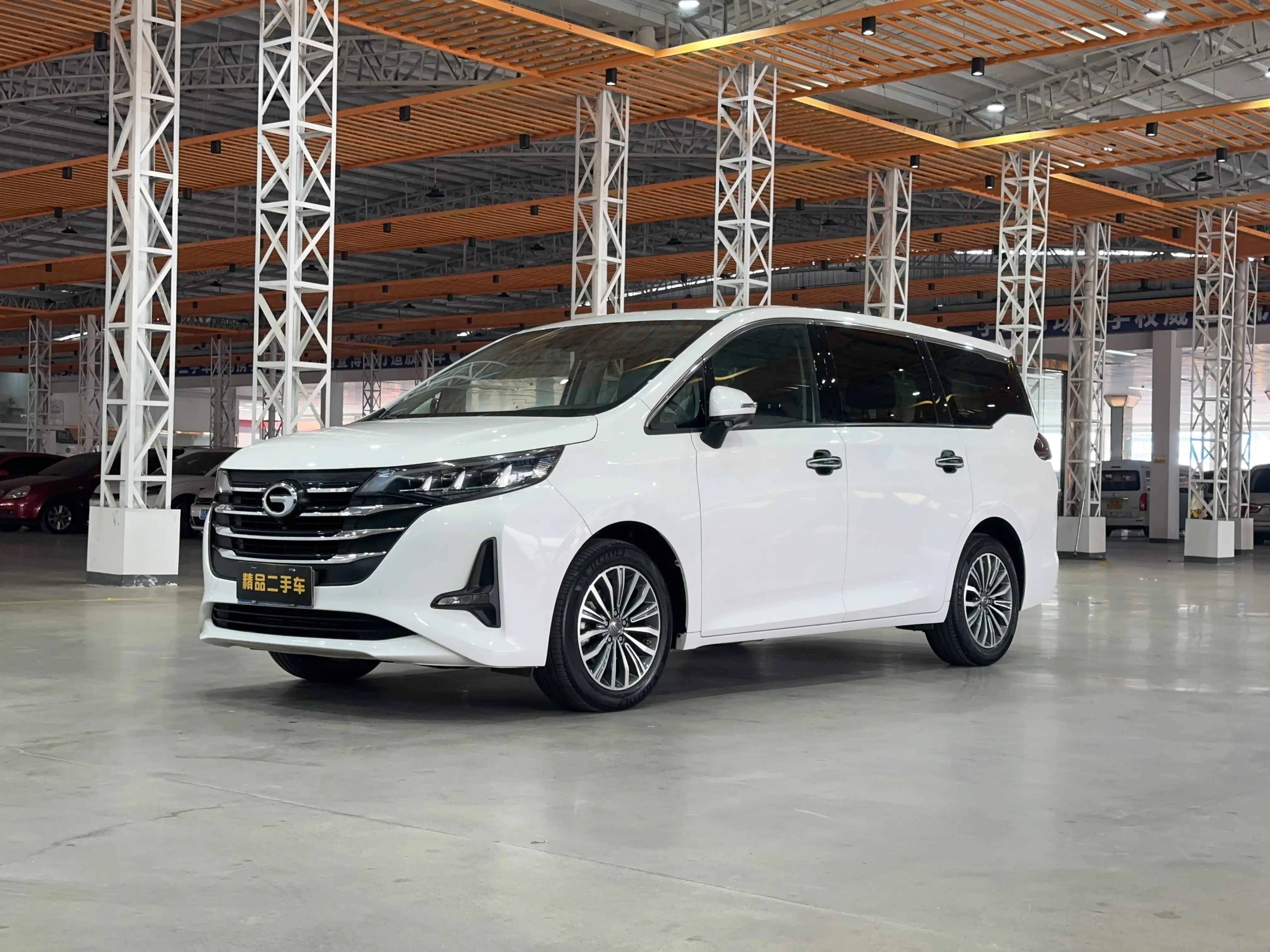 GAC Trumpchi M6  из Китая