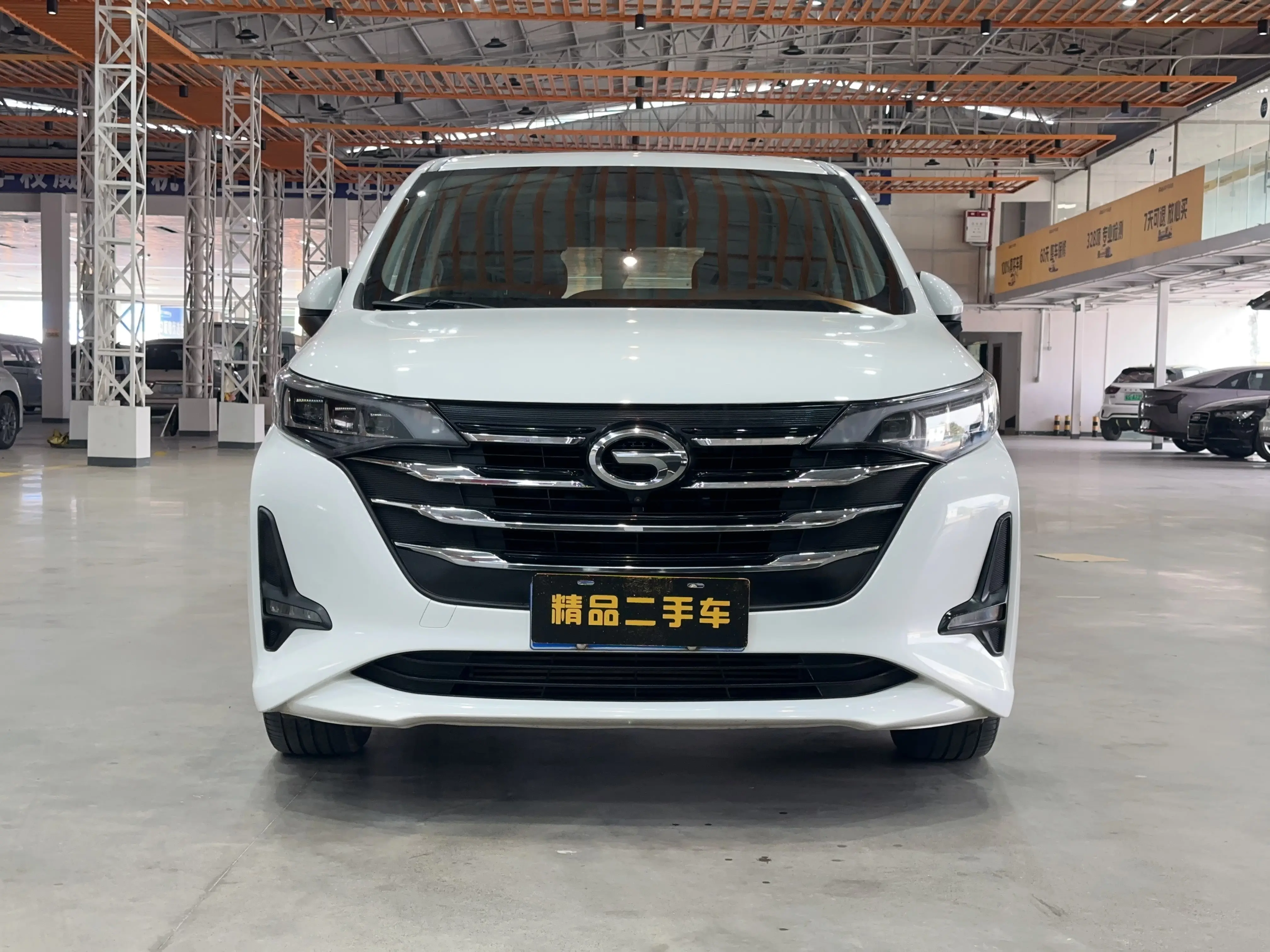 GAC Trumpchi M6  из Китая